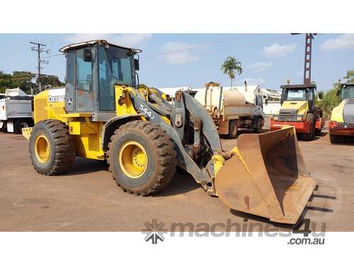 John Deere Loader