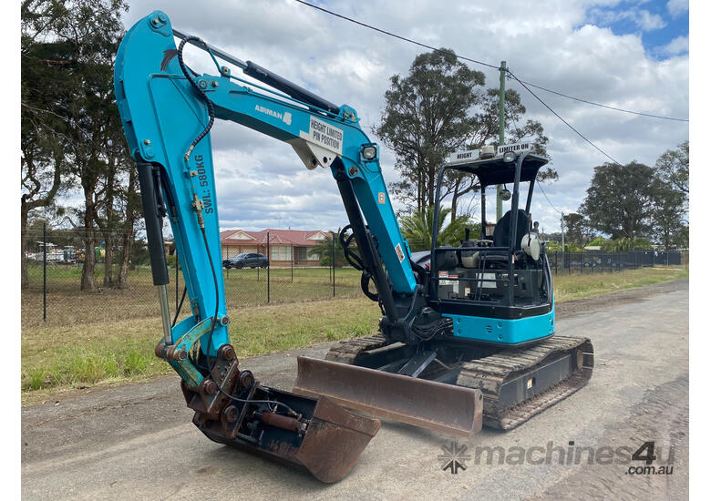 caption Airman AX50 Tracked-Excav Excavator