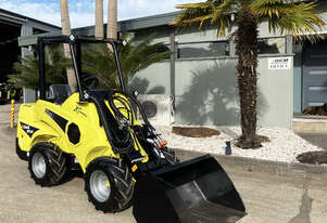 New WTL30 Articulated Mini Loader