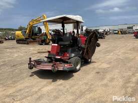 Toro 4000-D Folding Wing Mower - picture1' - Click to enlarge