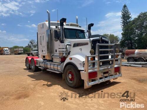 2013 Kenworth T909 6x4 Sleeper Cab Prime Mover