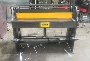 Keech Heavy Duty Treadle guillotine With Overhead Manual Clamp