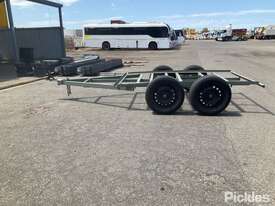 Custom Tandem Axle Trailer - picture2' - Click to enlarge