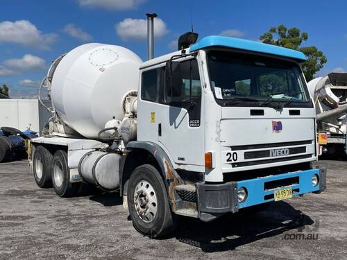 2004 Iveco ACCO 2350G Concrete Agitator