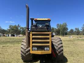 Versatile 876 Tractor - picture1' - Click to enlarge