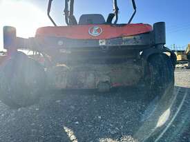 Kubota ZG222Z - picture2' - Click to enlarge