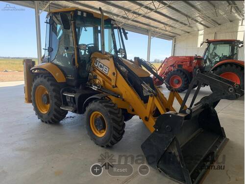 2022 JCB 3CX-14 Backhoe