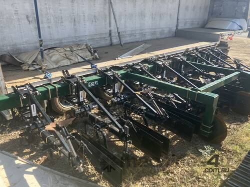 2021 Excel Cultivator Row Crop Cultivator