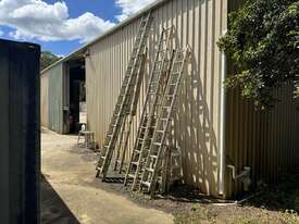 9 x Ladders - Various Lengths - picture0' - Click to enlarge