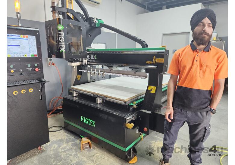 New 2024 figtek 1325 ATC Router with Masso Controller Automatic Oil