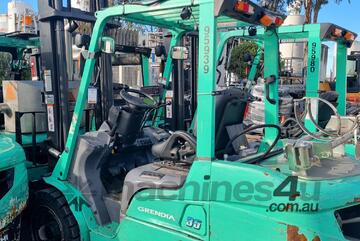 Mitsubishi 3.5T LPG Counterbalance Forklift 2-Stage Clearview Mast