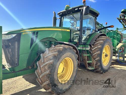 USED John Deere 8260 Tractor 