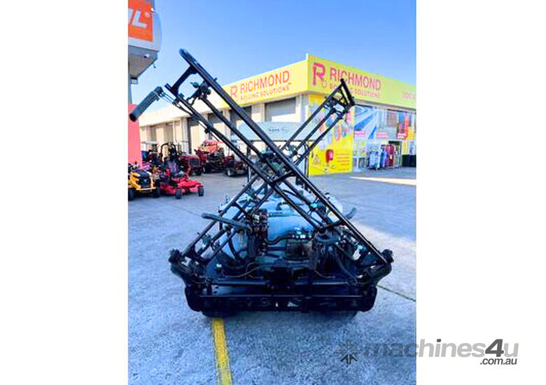 Toro Multi Pro 1750 Sprayer - Professional Turf Care with 27hp!