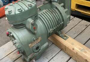 Bitzer 2U-3.2Y Series Semi Hermetic Refrigeration Air Con Compressor 440V 3~