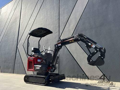 NEW UHI UME10T MINI EXCAVATOR WITH 9 ATTACHMENTS (WA ONLY)