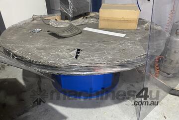 LOT #100   10 tonne turntable