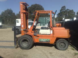 Toyota 4T Forklift - picture0' - Click to enlarge