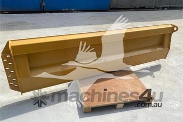 2024 Tailgate BEDROCK REAR BOARD 725C ATC725-03R