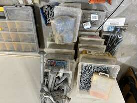 Assorted Nuts, Bolts & Screws - picture2' - Click to enlarge