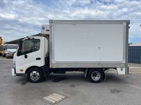 2011 Hino 300 series Refrigerated Pantech - picture2' - Click to enlarge