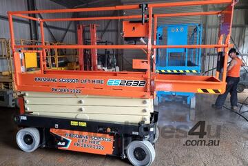 JLG 2632 ES 26ft / 8 metre Narrow Electric Scissor Lift