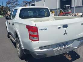 Mitsubishi MQ Triton - picture1' - Click to enlarge