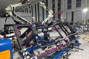 KAWASAKI WELDING ROBOT (QUALITY MADE IN JAPAN) One of the most reliable robots in the world