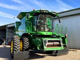 2014 John Deere S670 Combines - picture1' - Click to enlarge