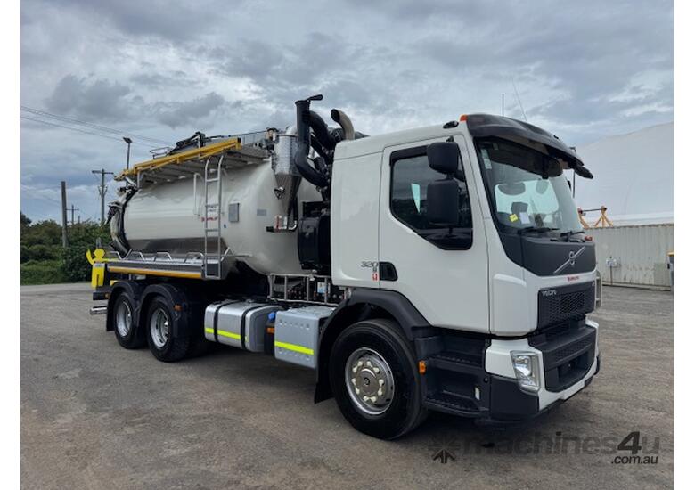 caption 2021 Cappellotto Cap Combi 2600cc Hydro 6 X 4 Vacuum Truck, Low Hours!