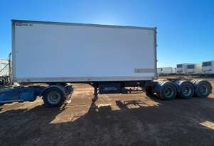 2008 Lucar 7.3 m Tri/A B-Double Lead Rollback Refrigerated Trailer