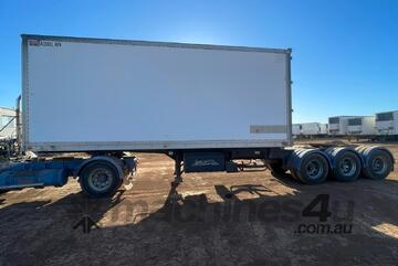 2008 Lucar 7.3 m Tri/A B-Double Lead Rollback Refrigerated Trailer