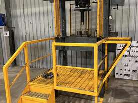 HAWKE 100 TON PRESS WITH WORKING PLATFORM - picture0' - Click to enlarge
