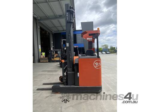caption BT 1.5T Electric High Reach Forklift – Powerful & Reliable!