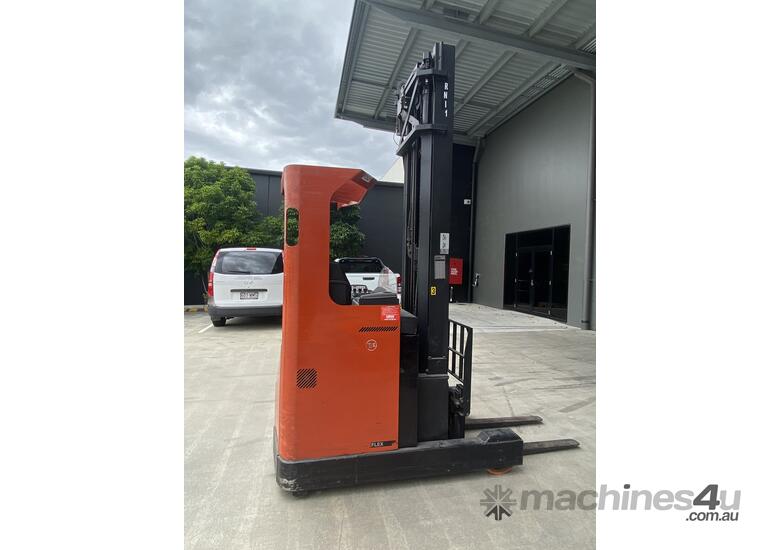 caption BT 1.5T Electric High Reach Forklift – Powerful & Reliable!