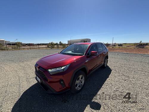 caption 2022 Toyota RAV4 GX Hybrid-Petrol (Ex Lease)
