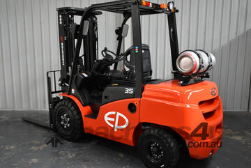   EP 3.5 Tonne LPG/Petrol Forklift 4.8m Container Mast Sideshift & Fork Positioner Attachments