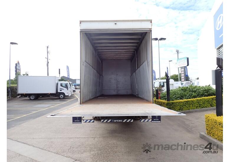 caption ISUZU FSR