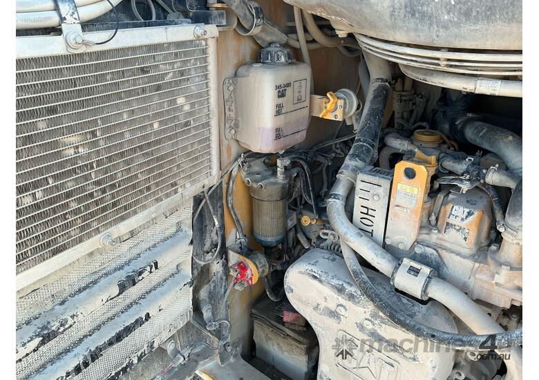 caption 2017 Caterpillar 287D Skid Steer (Tracked)