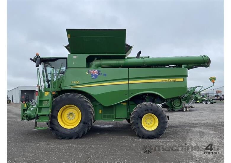 caption John Deere S780