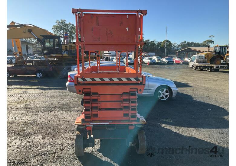 caption 2014 JLG 2646ES Scissor Lift (Electric)