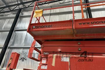 Snorkel rough terrain scissor lift