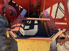 2014, Herbst, 611, Trench Filler Attachment - picture0' - Click to enlarge