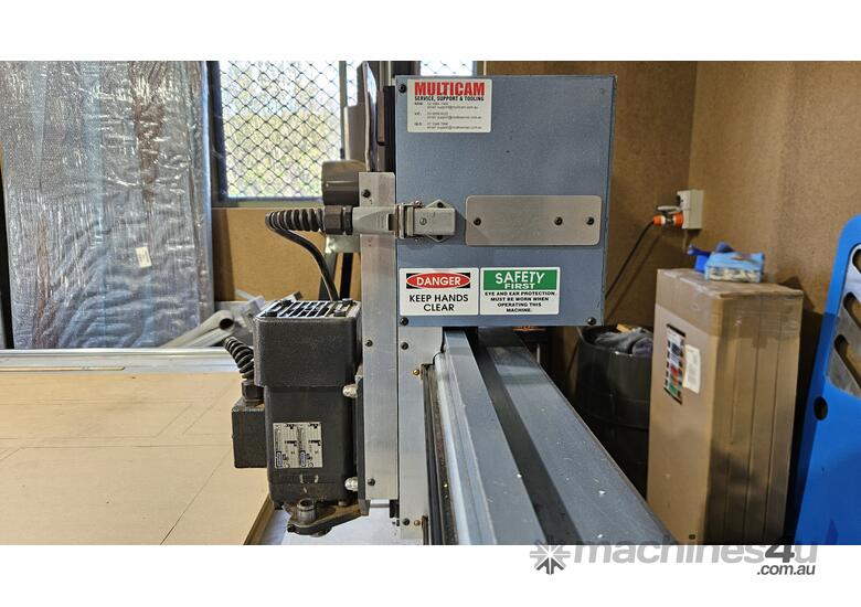 Multicam MCII-S CNC Flatbed Router + Woodman Cyclonic Dust Extractor – Light Hobby Use Only