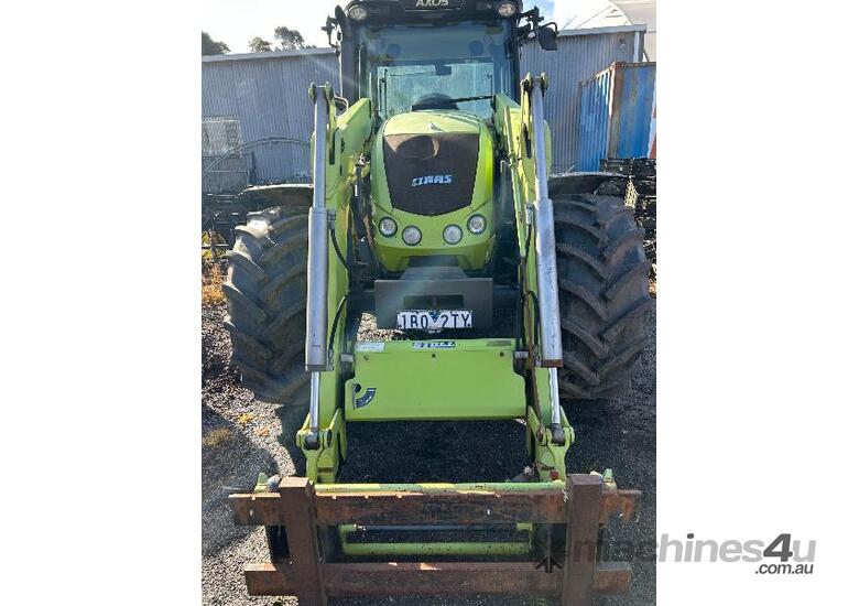 caption Claas AXOS 340