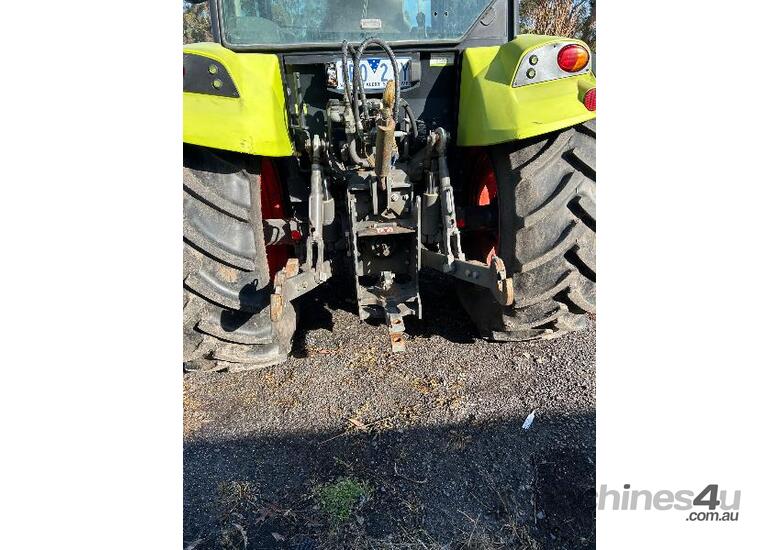 caption Claas AXOS 340
