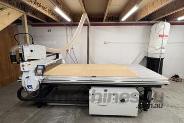 Multicam   SM2412 CNC Router
