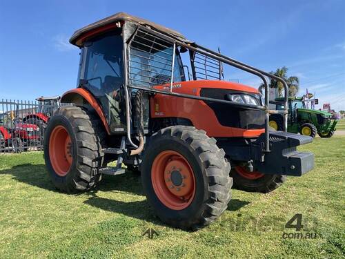 caption Kubota M9540 MFWD