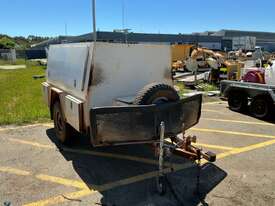 Custom Single Axle Enclosed Trailer - picture0' - Click to enlarge