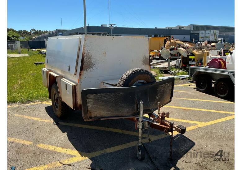 Custom Single Axle Enclosed Trailer