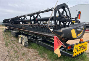 MacDon D145 Header Front Harvester/Header MacDon D145 Header Front Harvester/Header